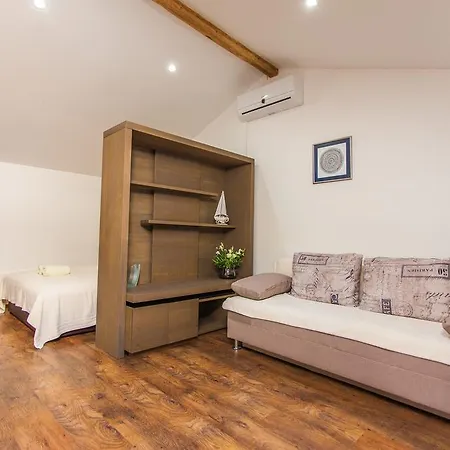 Andrije Buvine Apartamento