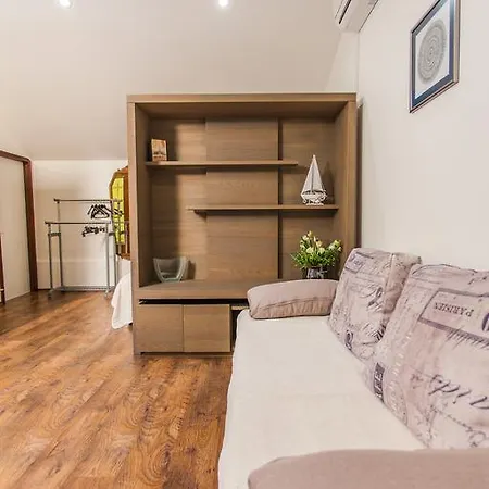 Apartamento Andrije Buvine