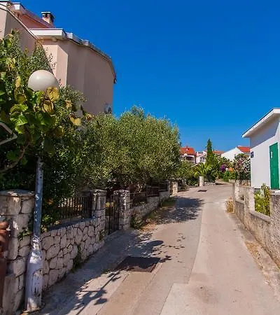Apartmán Andrije Buvine *