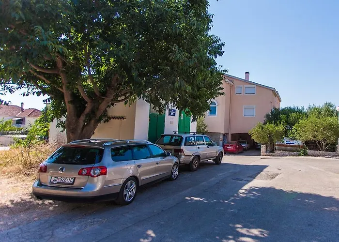 Andrije Buvine * 자다르