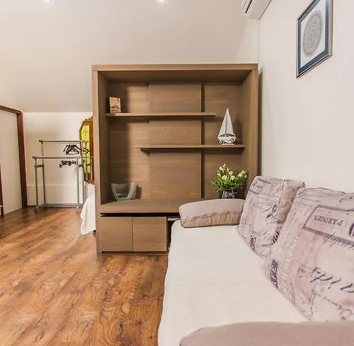 아파트 Andrije Buvine