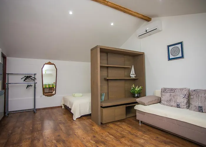 아파트 Andrije Buvine