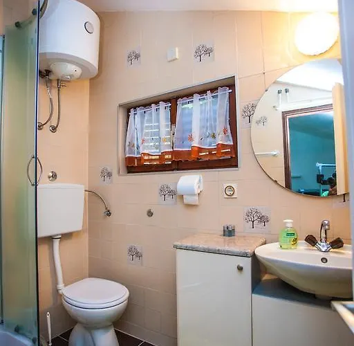 Andrije Buvine 아파트 *