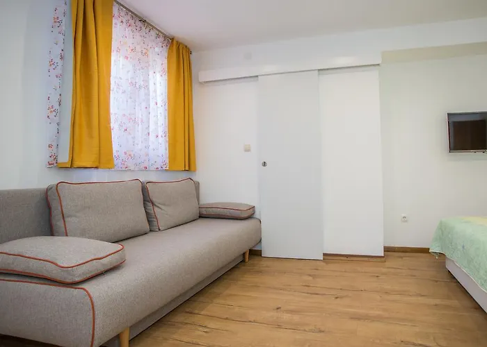 아파트 Andrije Buvine