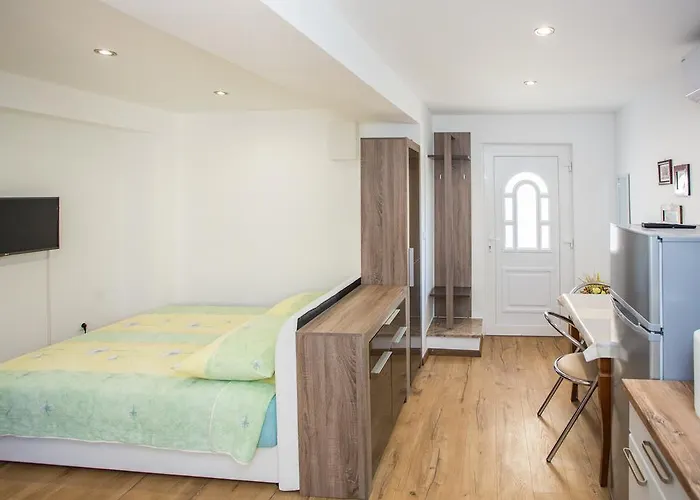 아파트 Andrije Buvine *