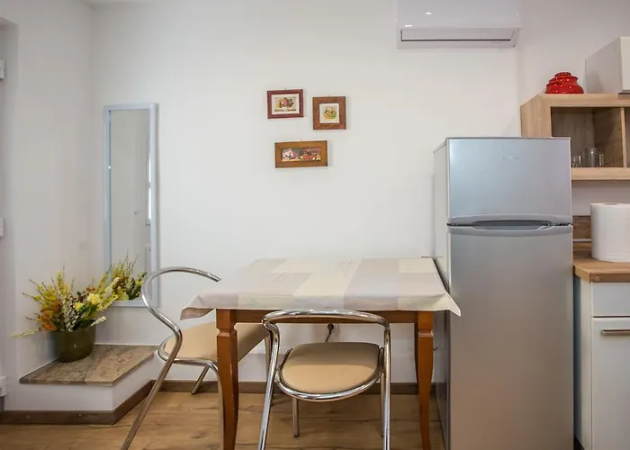 아파트 Andrije Buvine